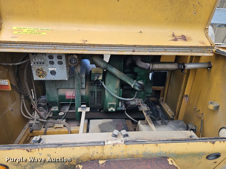 image for item DR8612 Amida light plant