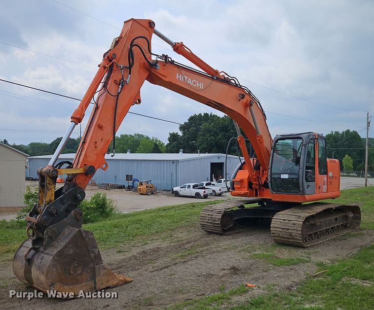 image for item DR8634 2005 Hitachi  225USLC excavator