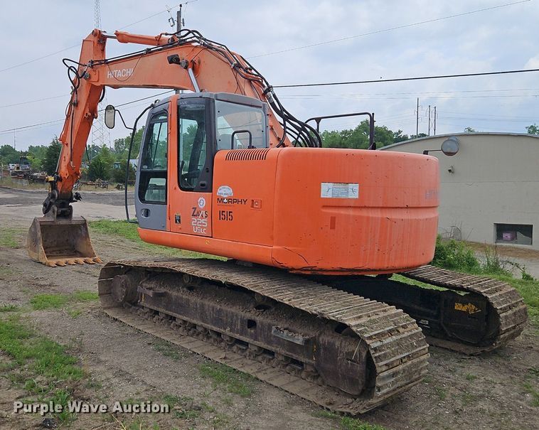 image for item DR8634 2005 Hitachi  225USLC excavator