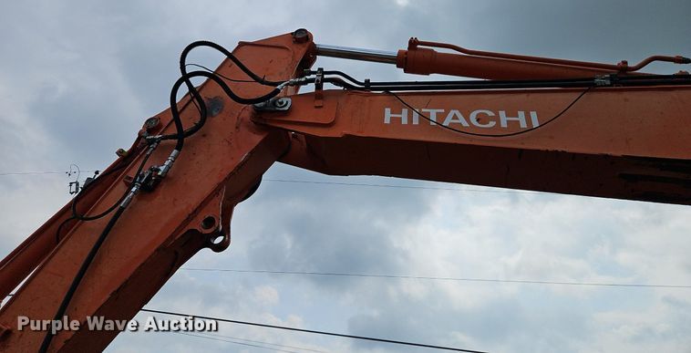 image for item DR8634 2005 Hitachi  225USLC excavator