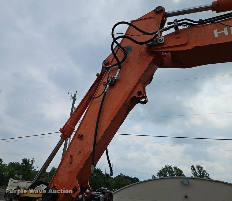 image for item DR8634 2005 Hitachi  225USLC excavator