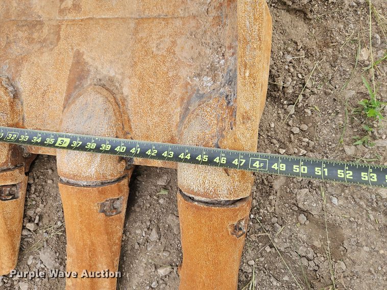 image for item DR8634 2005 Hitachi  225USLC excavator