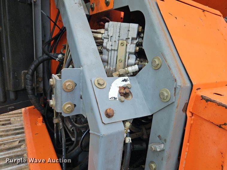 image for item DR8634 2005 Hitachi  225USLC excavator