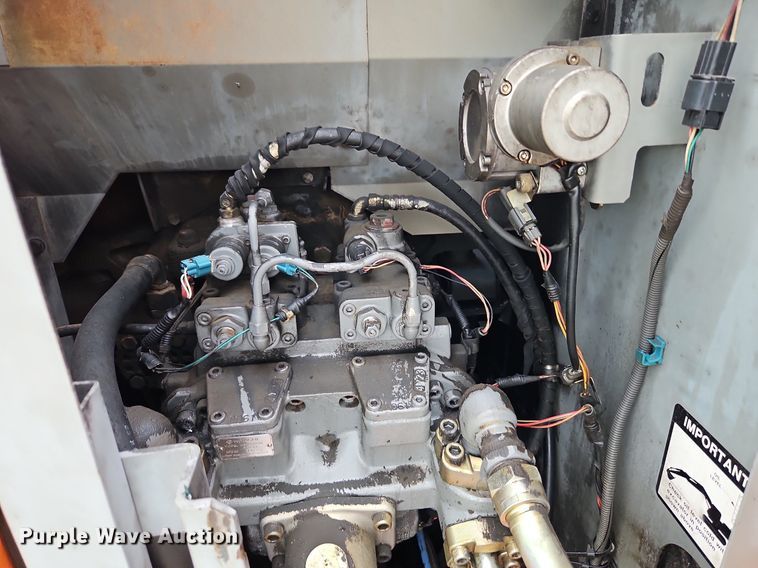 image for item DR8634 2005 Hitachi  225USLC excavator