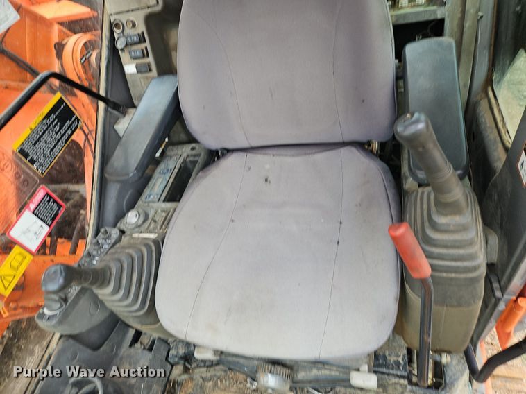 image for item DR8634 2005 Hitachi  225USLC excavator