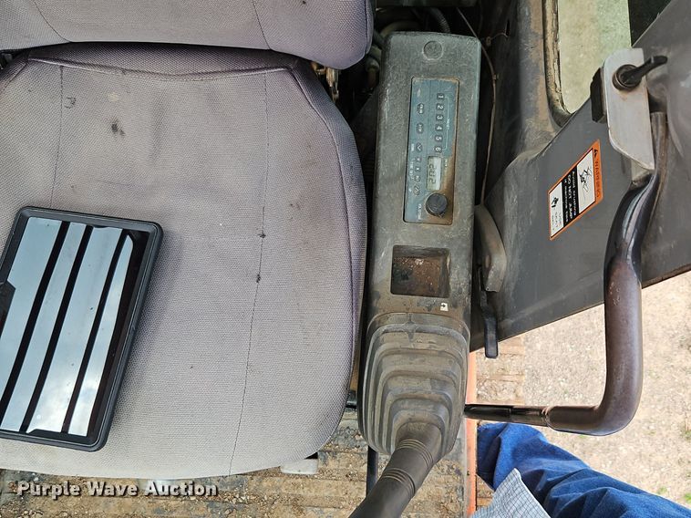 image for item DR8634 2005 Hitachi  225USLC excavator