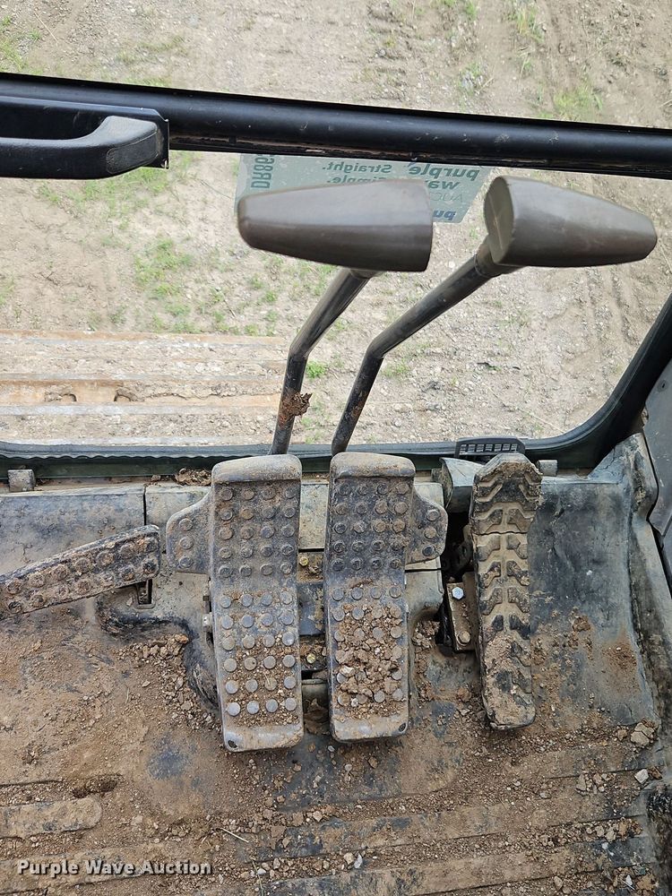 image for item DR8634 2005 Hitachi  225USLC excavator