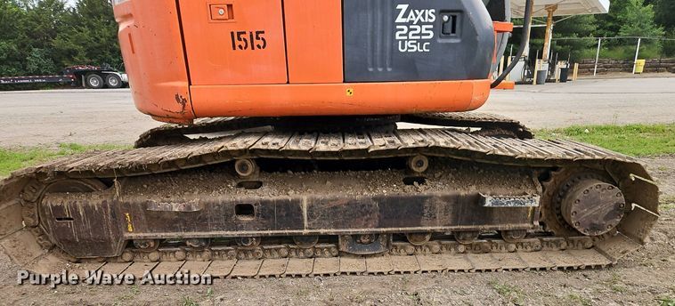 image for item DR8634 2005 Hitachi  225USLC excavator