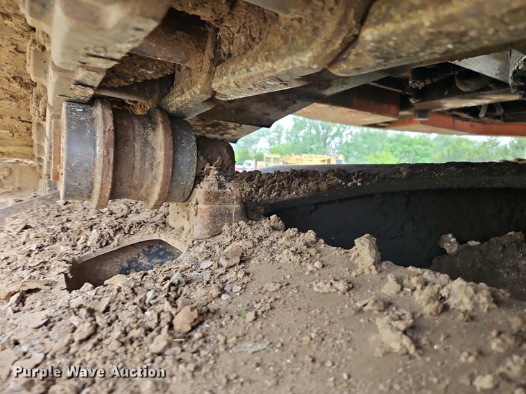 image for item DR8634 2005 Hitachi  225USLC excavator