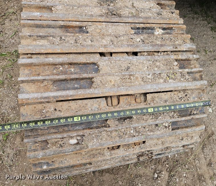 image for item DR8634 2005 Hitachi  225USLC excavator