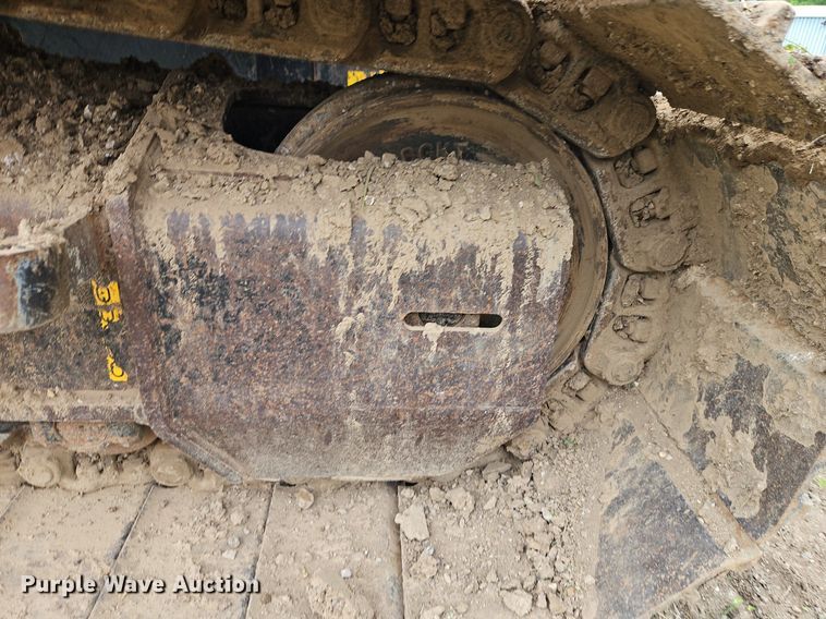 image for item DR8634 2005 Hitachi  225USLC excavator