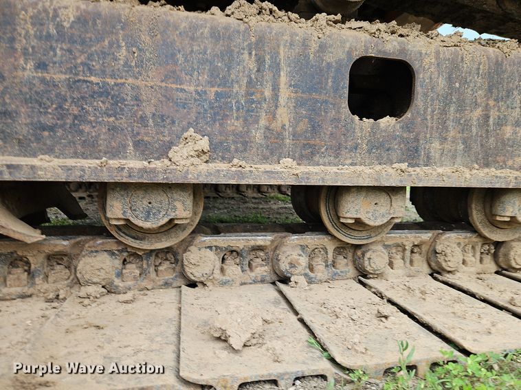 image for item DR8634 2005 Hitachi  225USLC excavator