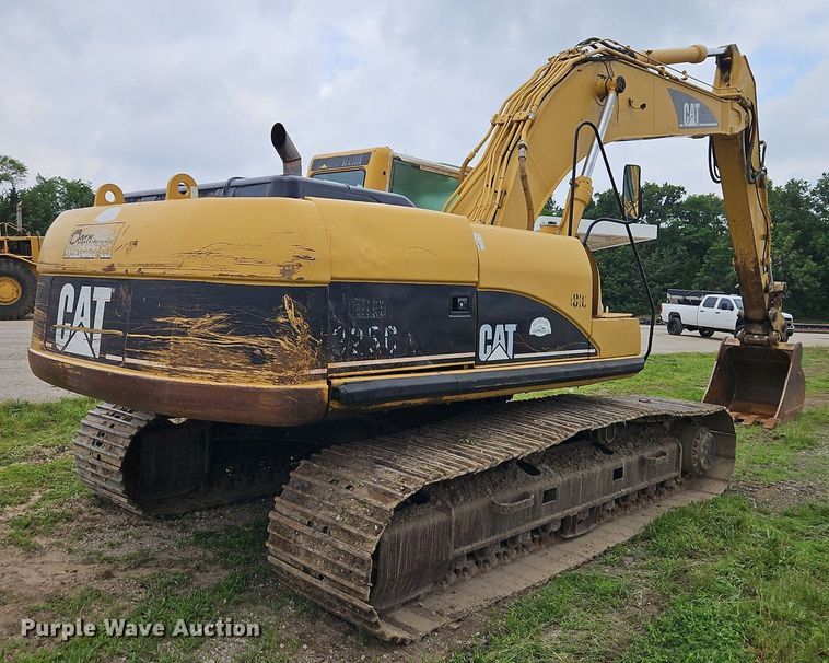 image for item DR8635 2002 Caterpillar  325C excavator