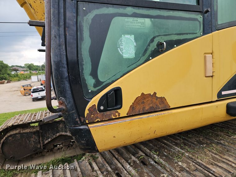 image for item DR8635 2002 Caterpillar  325C excavator
