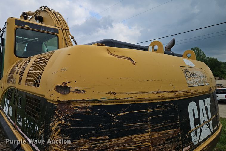 image for item DR8635 2002 Caterpillar  325C excavator