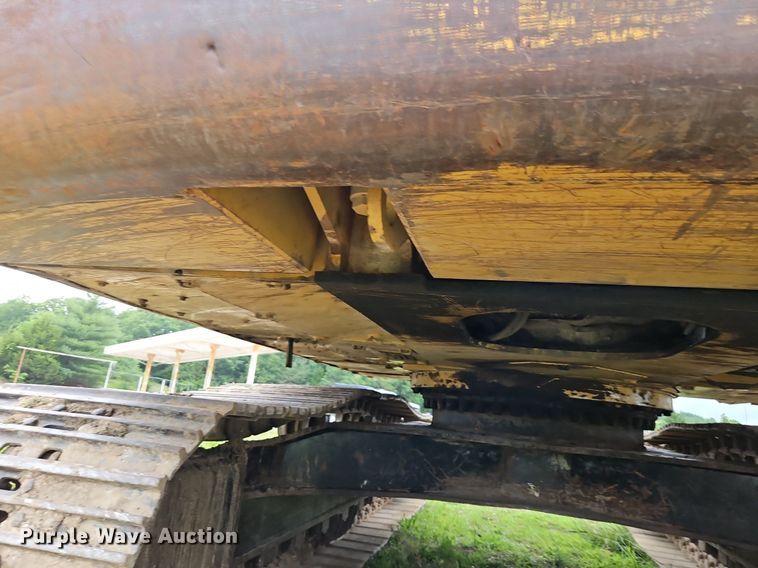 image for item DR8635 2002 Caterpillar  325C excavator