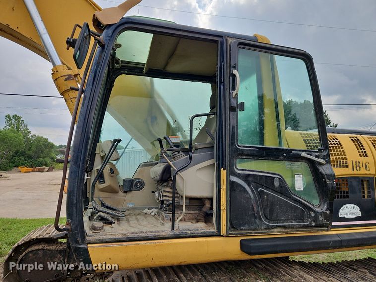 image for item DR8635 2002 Caterpillar  325C excavator