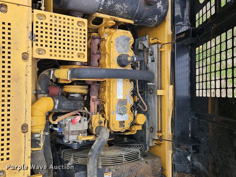 image for item DR8635 2002 Caterpillar  325C excavator