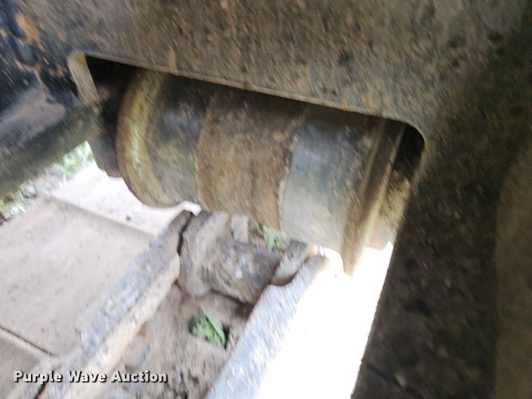 image for item DR8635 2002 Caterpillar  325C excavator