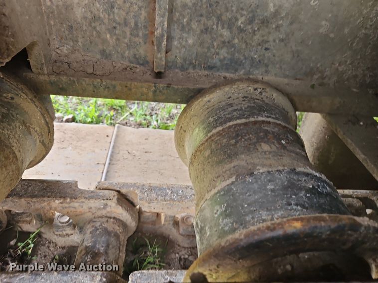 image for item DR8635 2002 Caterpillar  325C excavator