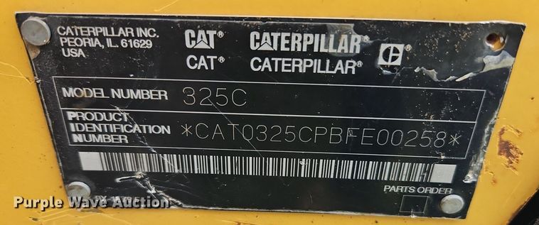 image for item DR8635 2002 Caterpillar  325C excavator