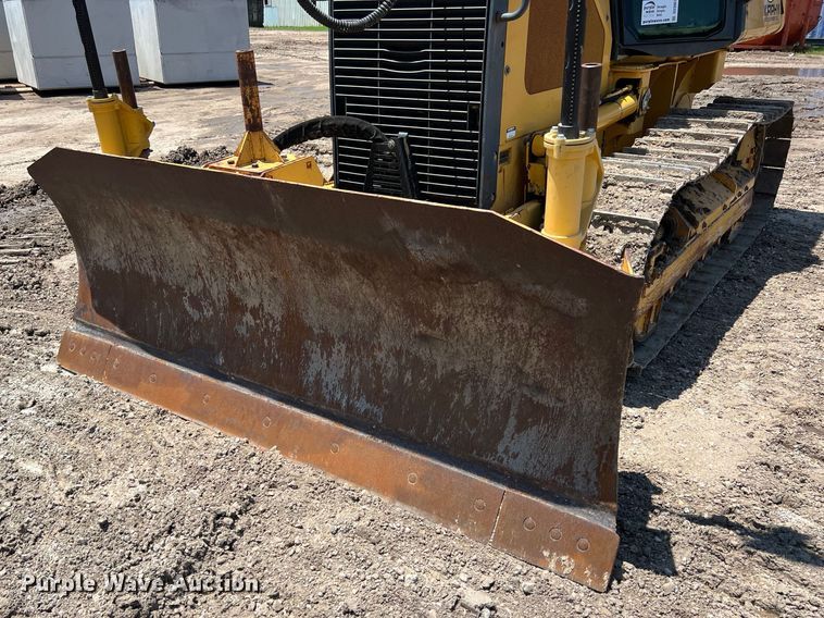 image for item DS3061 2007 John Deere  450J LT dozer