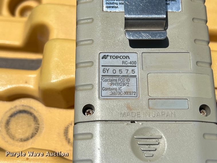 image for item DS3061 2007 John Deere  450J LT dozer