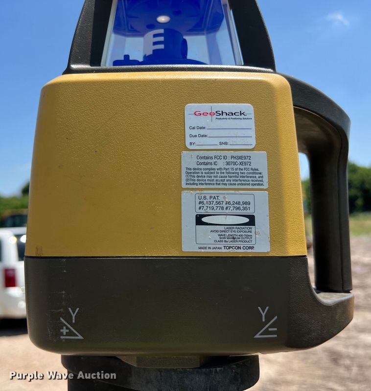 image for item DS3061 2007 John Deere  450J LT dozer