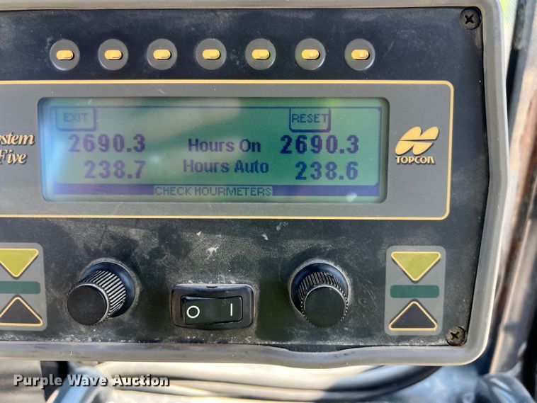 image for item DS3061 2007 John Deere  450J LT dozer