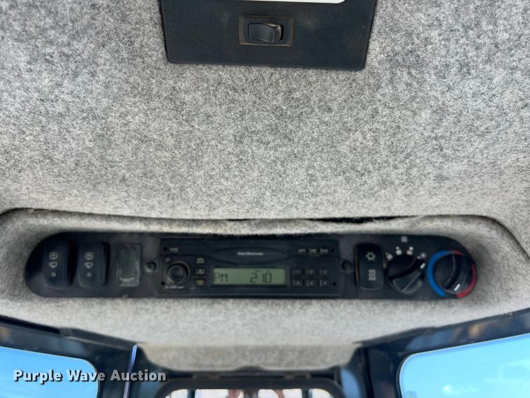 image for item DS3061 2007 John Deere  450J LT dozer