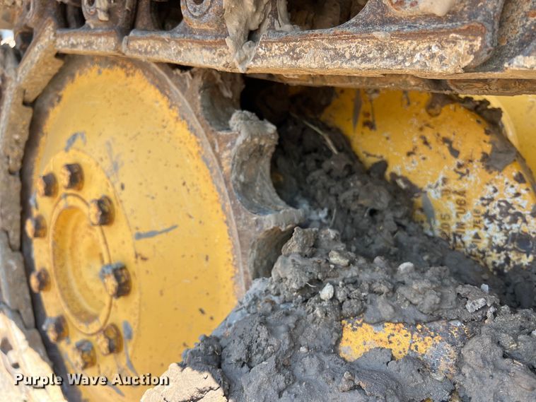 image for item DS3061 2007 John Deere  450J LT dozer