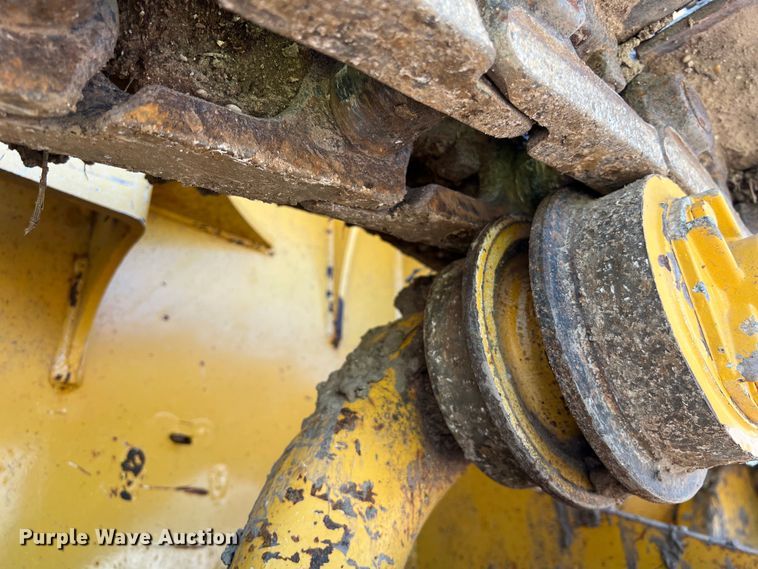 image for item DS3061 2007 John Deere  450J LT dozer