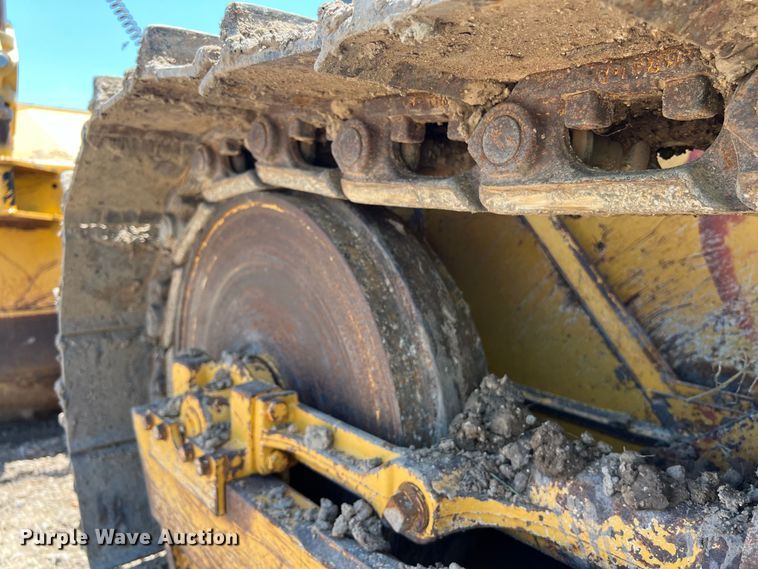 image for item DS3061 2007 John Deere  450J LT dozer