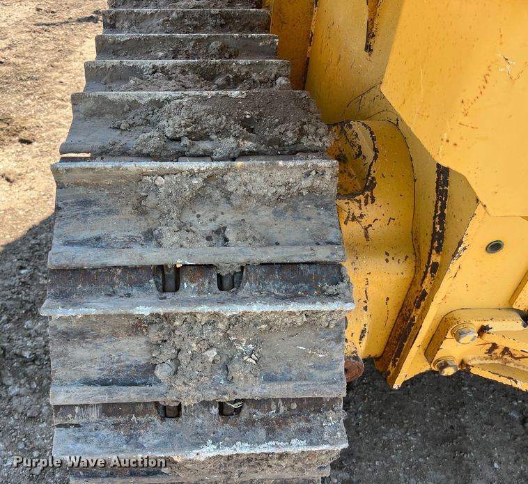 image for item DS3061 2007 John Deere  450J LT dozer