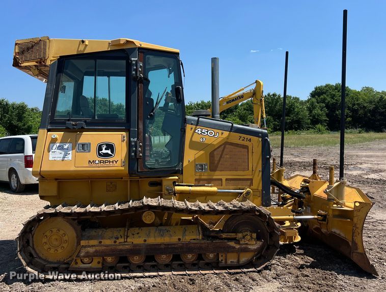 image for item DS3062 2008 John Deere  450J LT dozer
