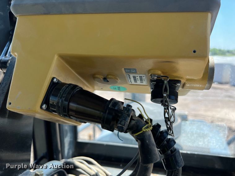 image for item DS3062 2008 John Deere  450J LT dozer