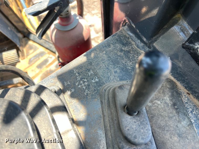 image for item DS3062 2008 John Deere  450J LT dozer