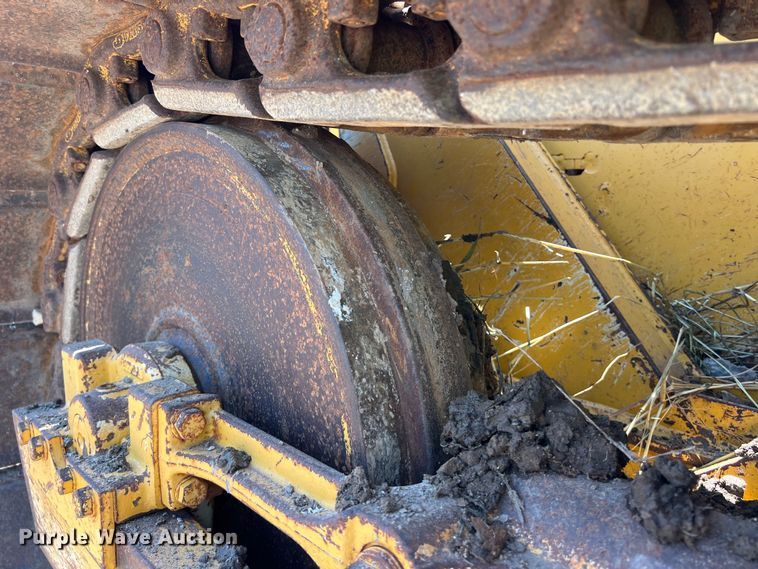 image for item DS3062 2008 John Deere  450J LT dozer