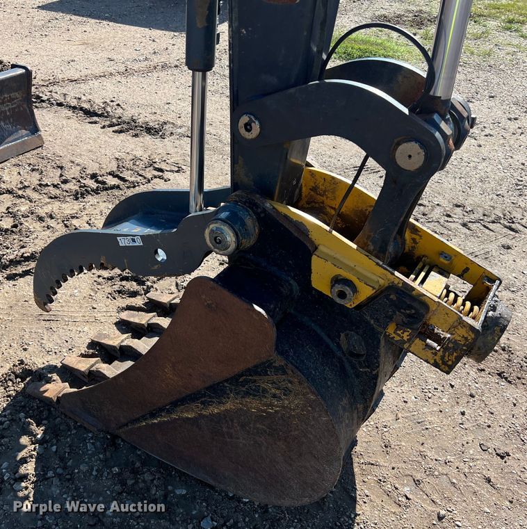 image for item DS3065 2019 John Deere 60G mini excavator