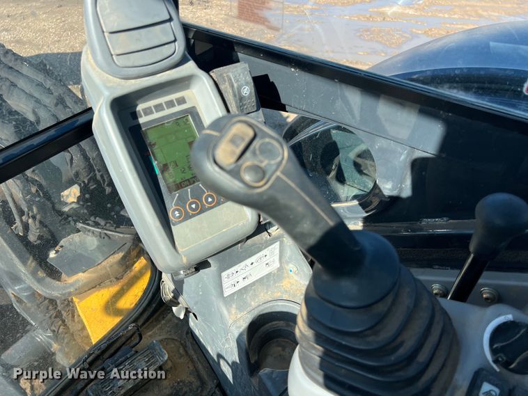 image for item DS3065 2019 John Deere 60G mini excavator