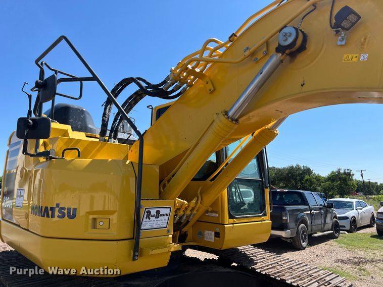 image for item DS3066 2020 Komatsu PC238USLC-11 excavator