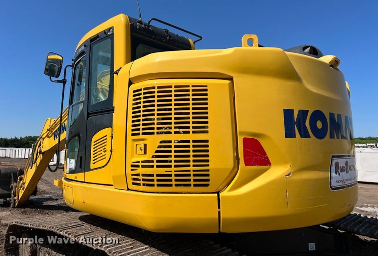 image for item DS3066 2020 Komatsu PC238USLC-11 excavator