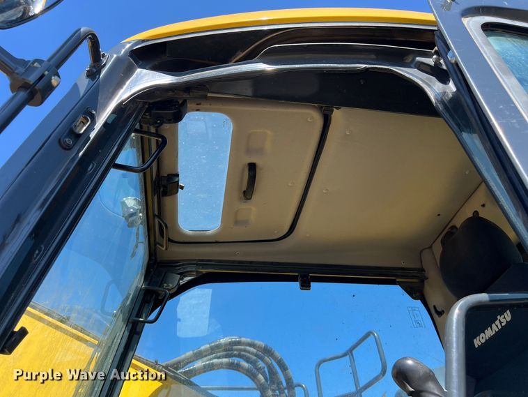 image for item DS3066 2020 Komatsu PC238USLC-11 excavator