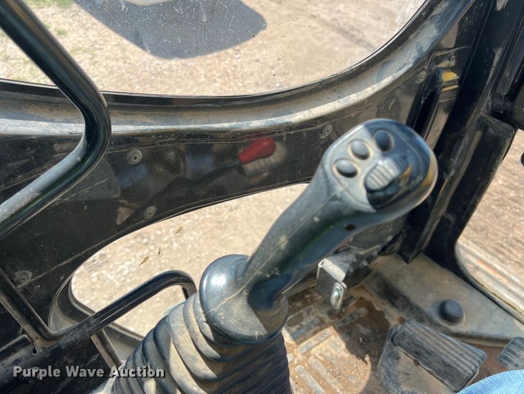 image for item DS3066 2020 Komatsu PC238USLC-11 excavator