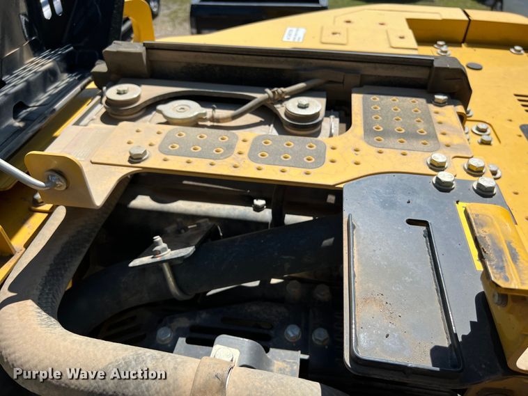 image for item DS3066 2020 Komatsu PC238USLC-11 excavator
