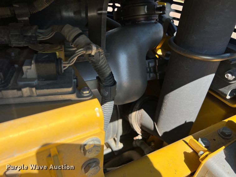 image for item DS3066 2020 Komatsu PC238USLC-11 excavator