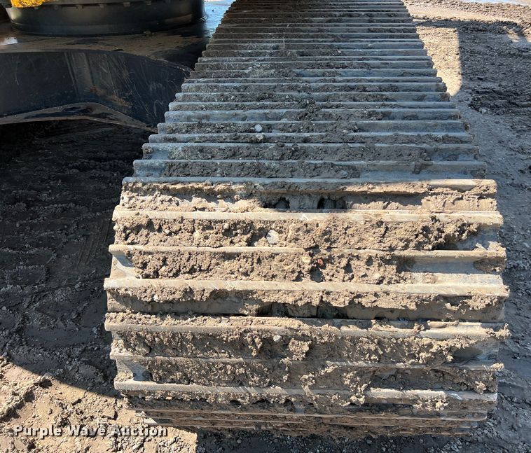 image for item DS3066 2020 Komatsu PC238USLC-11 excavator