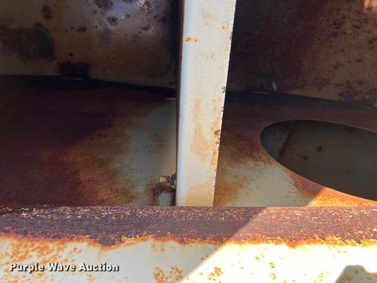 image for item DS3067 2013 International  DuraStar 4300  water truck