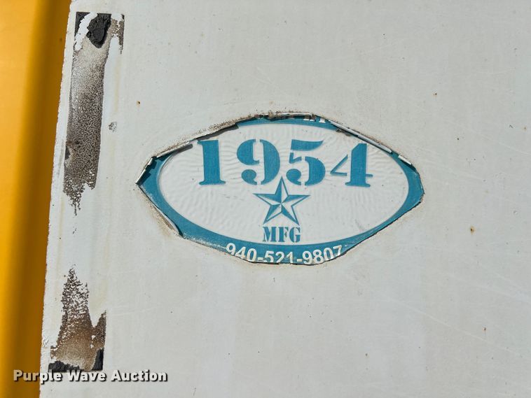 image for item DS3067 2013 International  DuraStar 4300  water truck