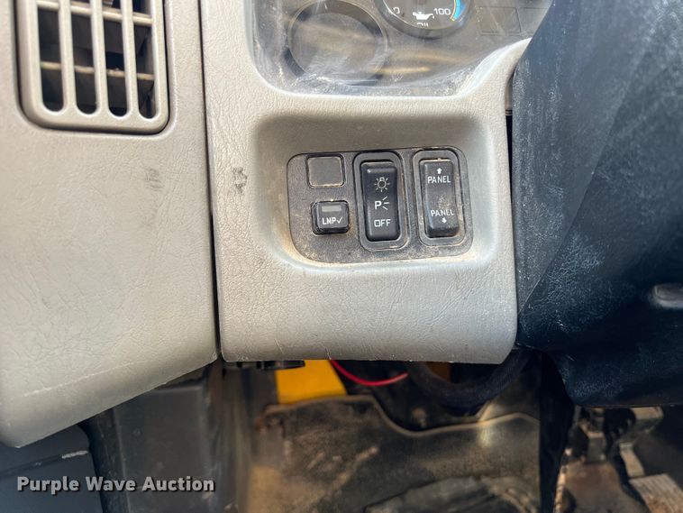 image for item DS3067 2013 International  DuraStar 4300  water truck